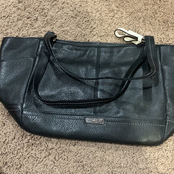 Coach purse. - Picture 3 of 4